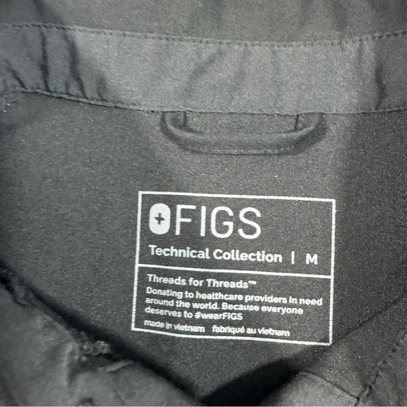 Figs Nala Scrub Top Collared Black Short Sleeve Uniform - Picture 4 of 6